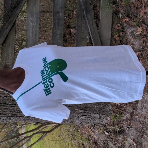Lifetime Collective White TShirt with Club & Green Graphic "We're on the green" - Picture 2 of 8